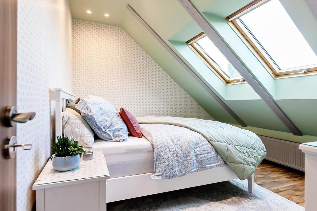 Attic Apartment On Waterfront / View / Netflix Prague Ngoại thất bức ảnh