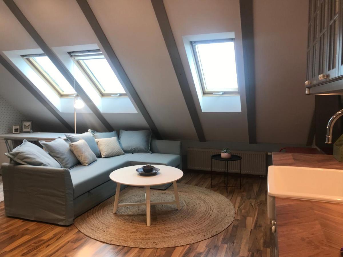 Attic Apartment On Waterfront / View / Netflix Prague Ngoại thất bức ảnh