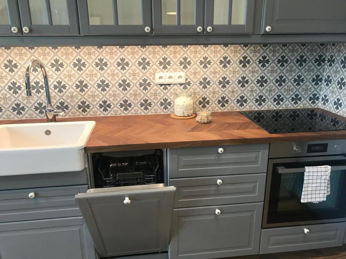 Attic Apartment On Waterfront / View / Netflix Prague Ngoại thất bức ảnh