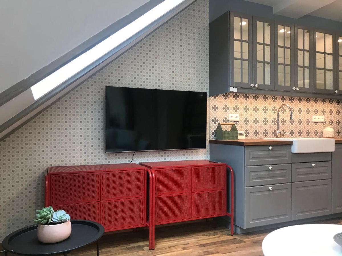 Attic Apartment On Waterfront / View / Netflix Prague Ngoại thất bức ảnh