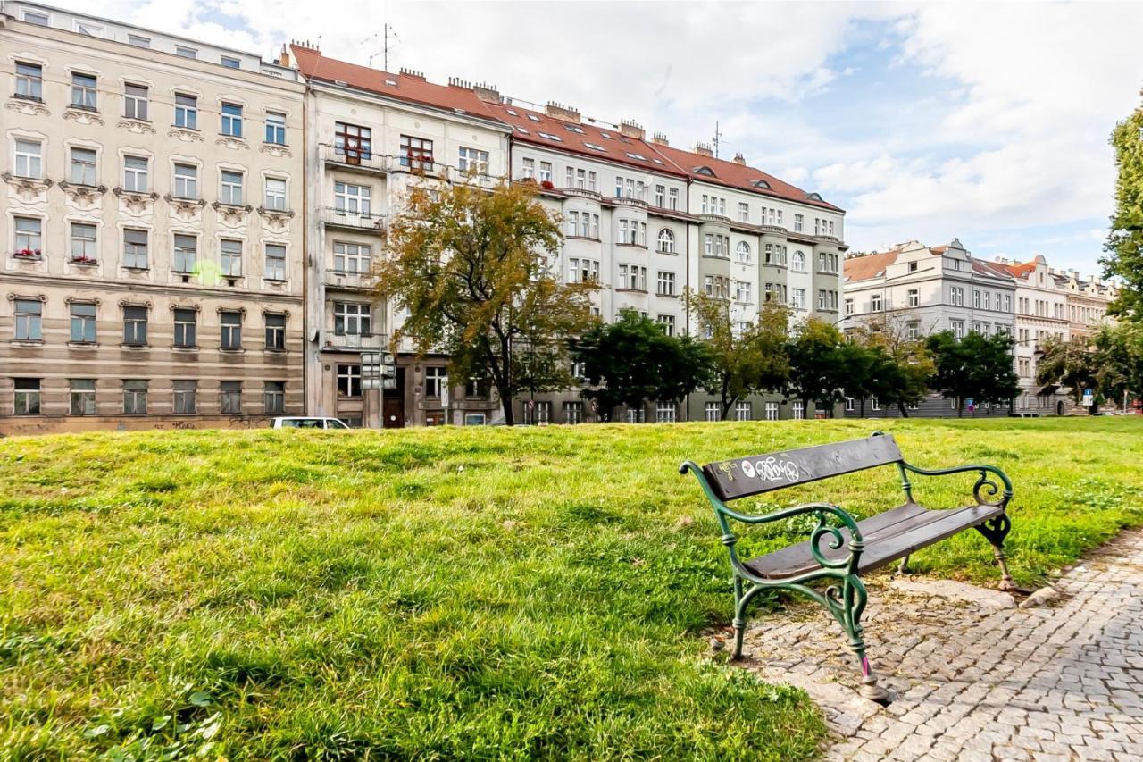 Attic Apartment On Waterfront / View / Netflix Prague Ngoại thất bức ảnh
