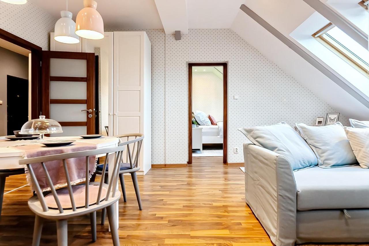 Attic Apartment On Waterfront / View / Netflix Prague Ngoại thất bức ảnh